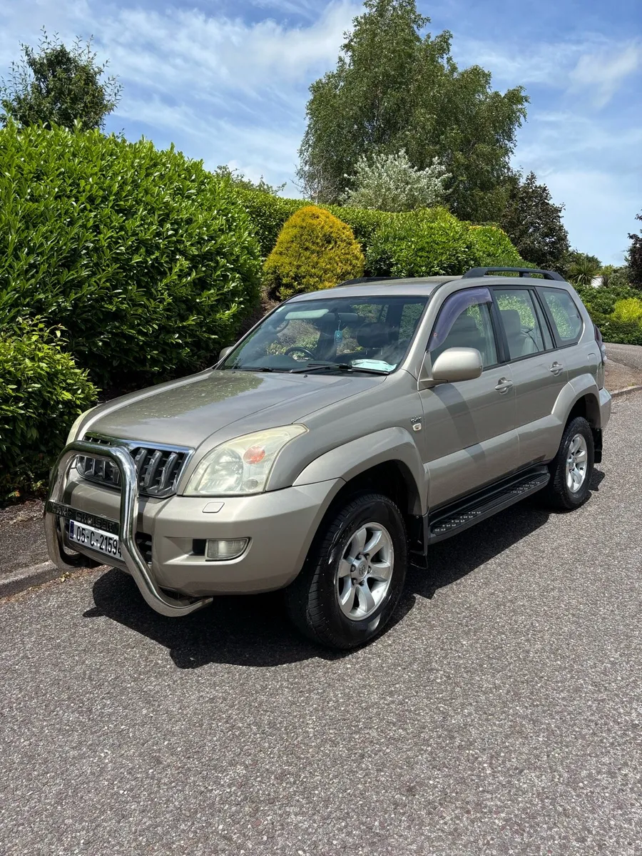 Landcruiser 5 seat crewcab 333 tax - Image 1