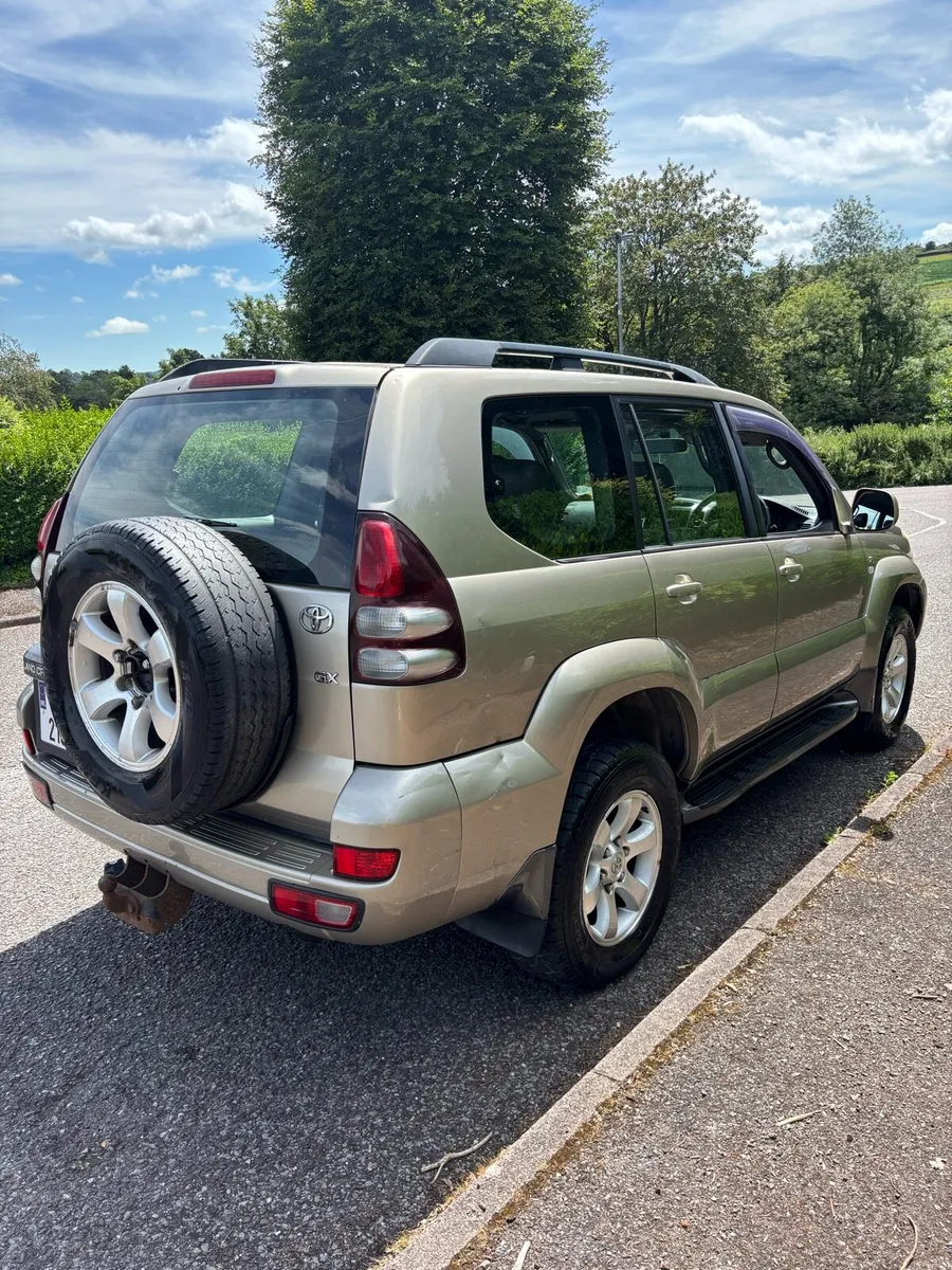 Landcruiser 5 seat crewcab 333 tax - Image 3