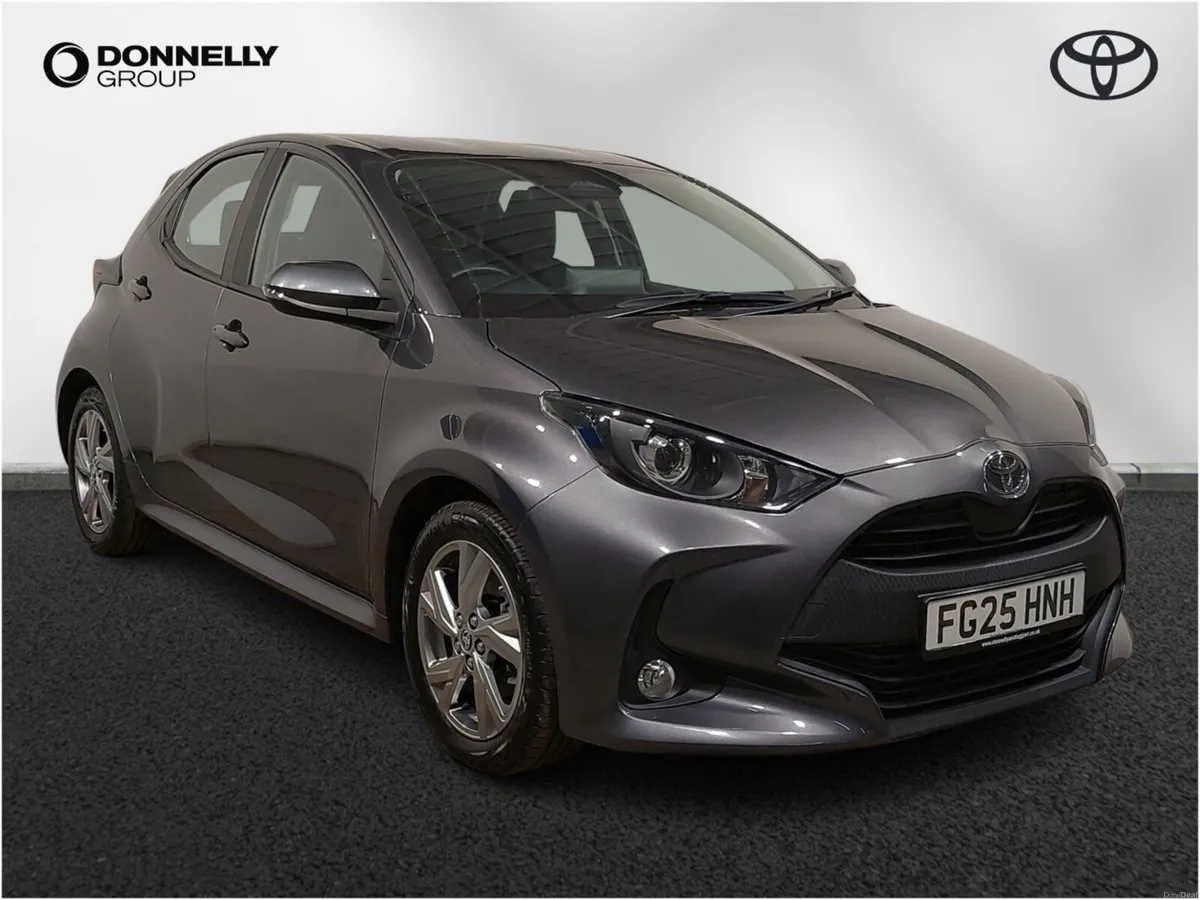Toyota Yaris Hatchback Icon - Image 1