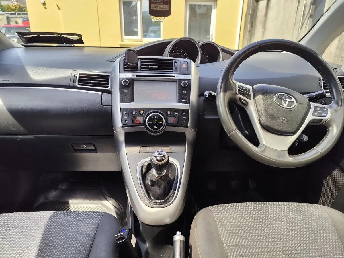Toyota Verso 2015 - Image 2