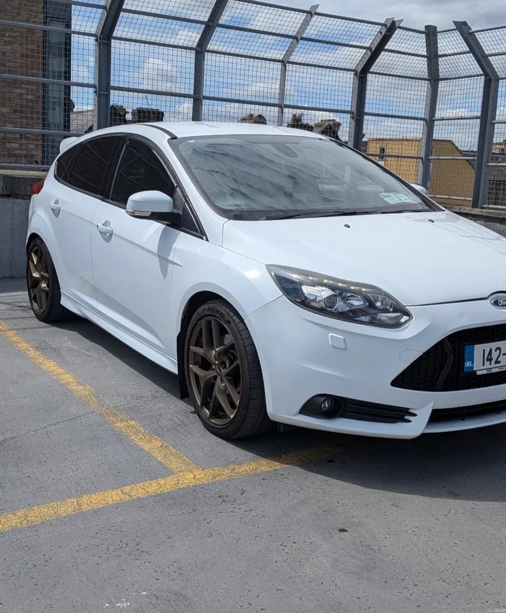 Focus ST-3 250hp - Image 1
