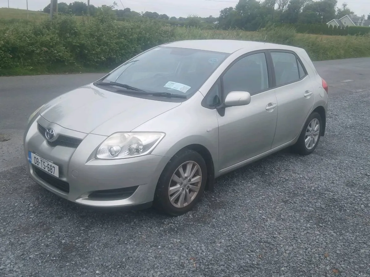 Toyota Auris - Image 1