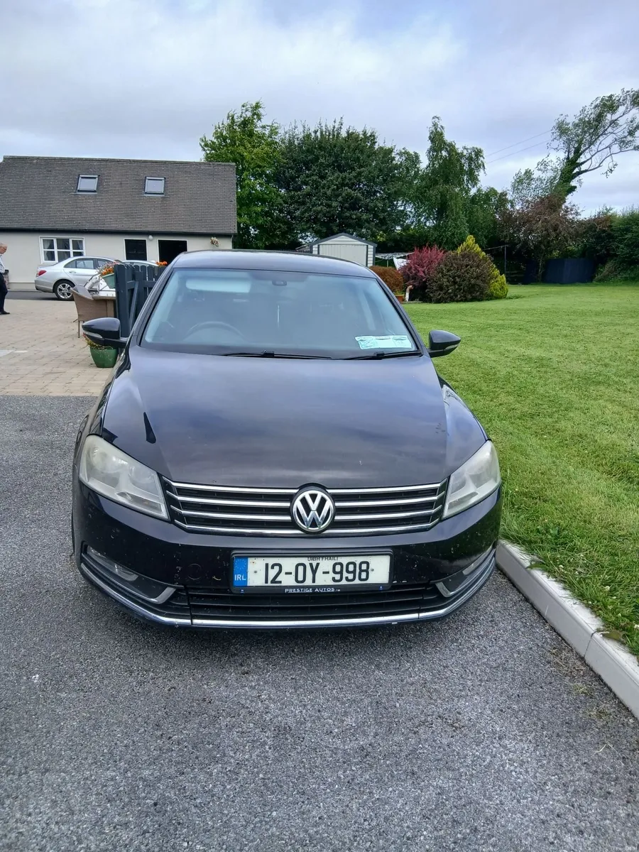 Volkswagen Passat 2012 - Image 1