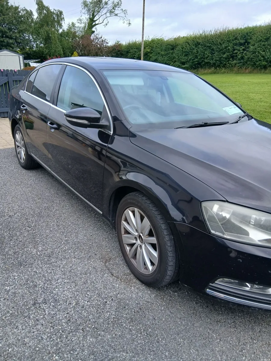 Volkswagen Passat 2012 - Image 3