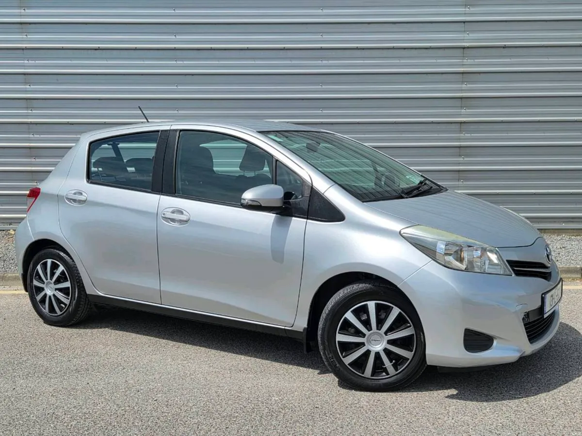 2013 Toyota Yaris Automatic - Image 4