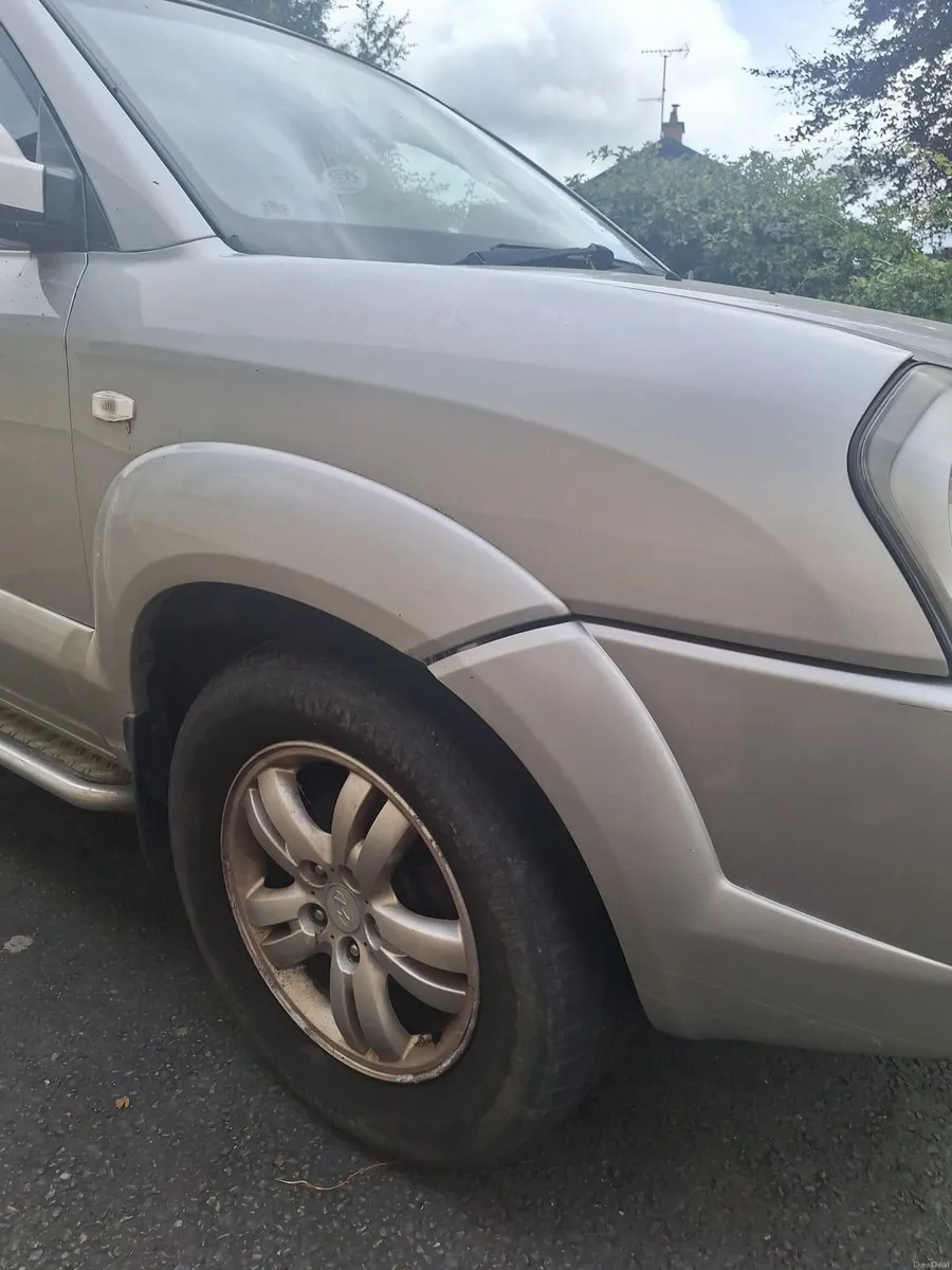 Hyundai Tucson 2008 - Image 2
