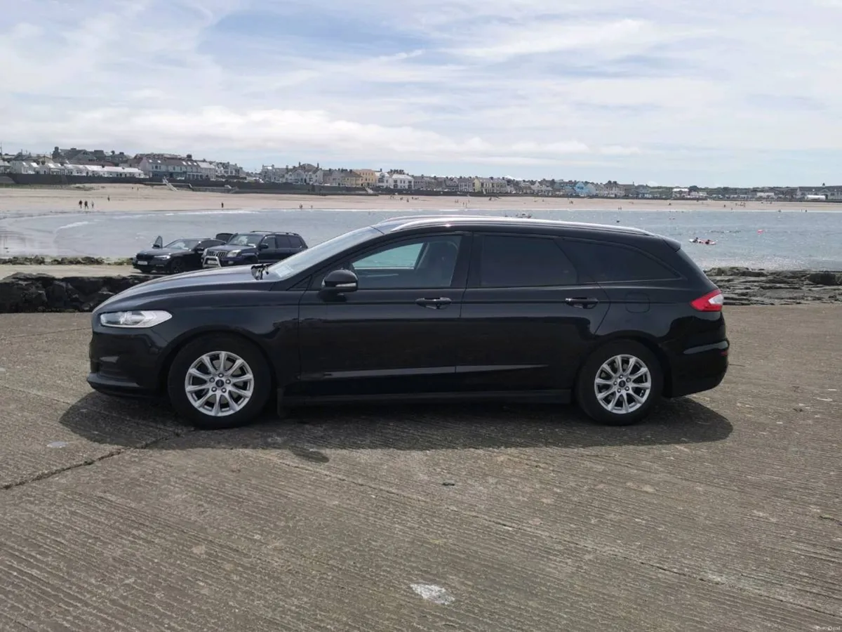 Ford Mondeo Hearse Removal Vehicle - Image 4