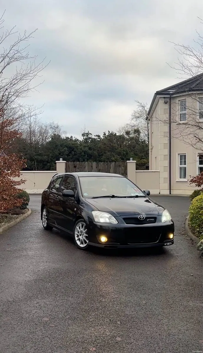 E12 Corolla - Image 4