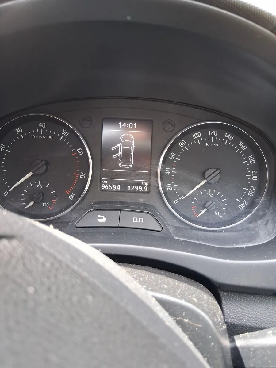 Skoda Fabia 2011 *LOW MILEAGE* - Image 3