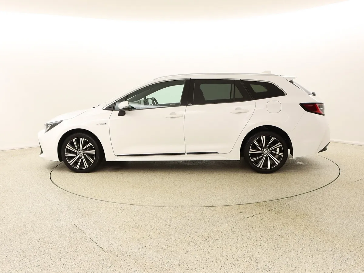 2020 Toyota Corolla Design 2.0 Hybrid Auto - Image 4