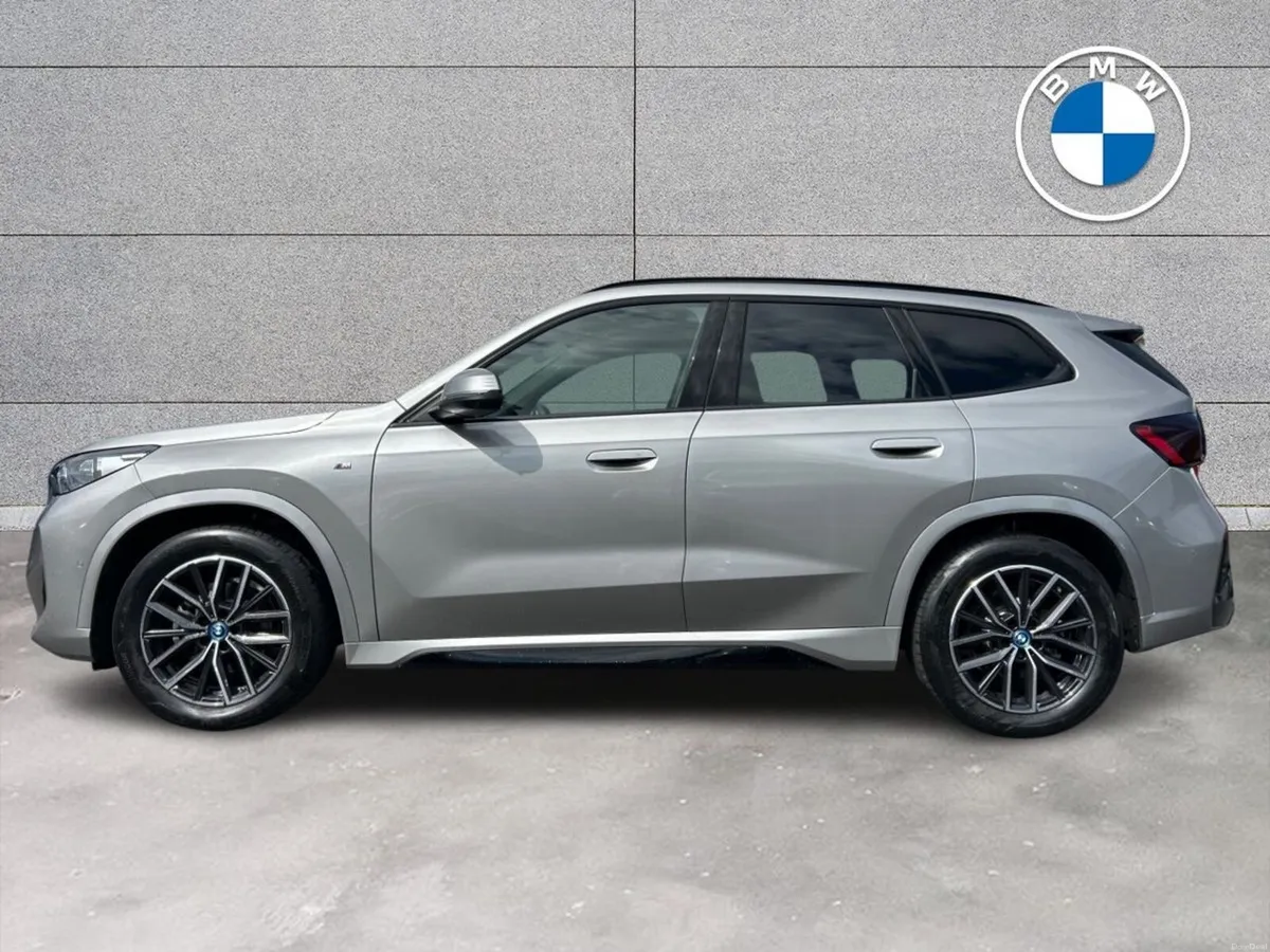BMW iX1 eDrive20 M Sport - Image 3