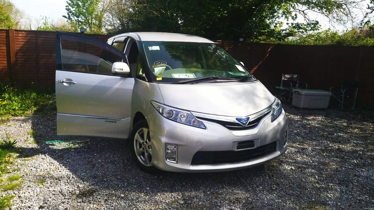 Toyota Estima 2009 - Image 4
