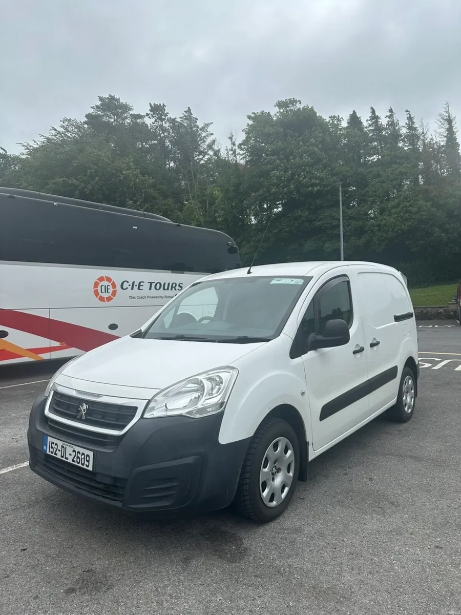 Peugeot Partner - Image 1