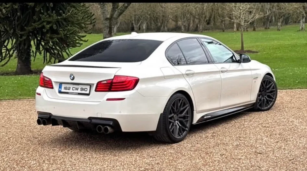2016 BMW 520d Msport - Image 2