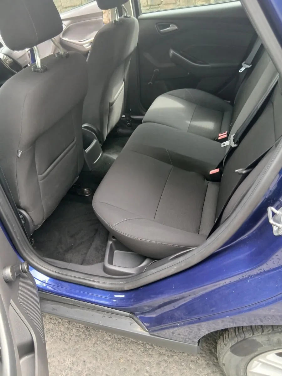 Ford Focus 2017 - Image 2