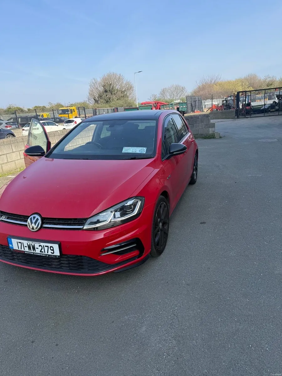 Golf R Line 2.0 TDI - Image 1