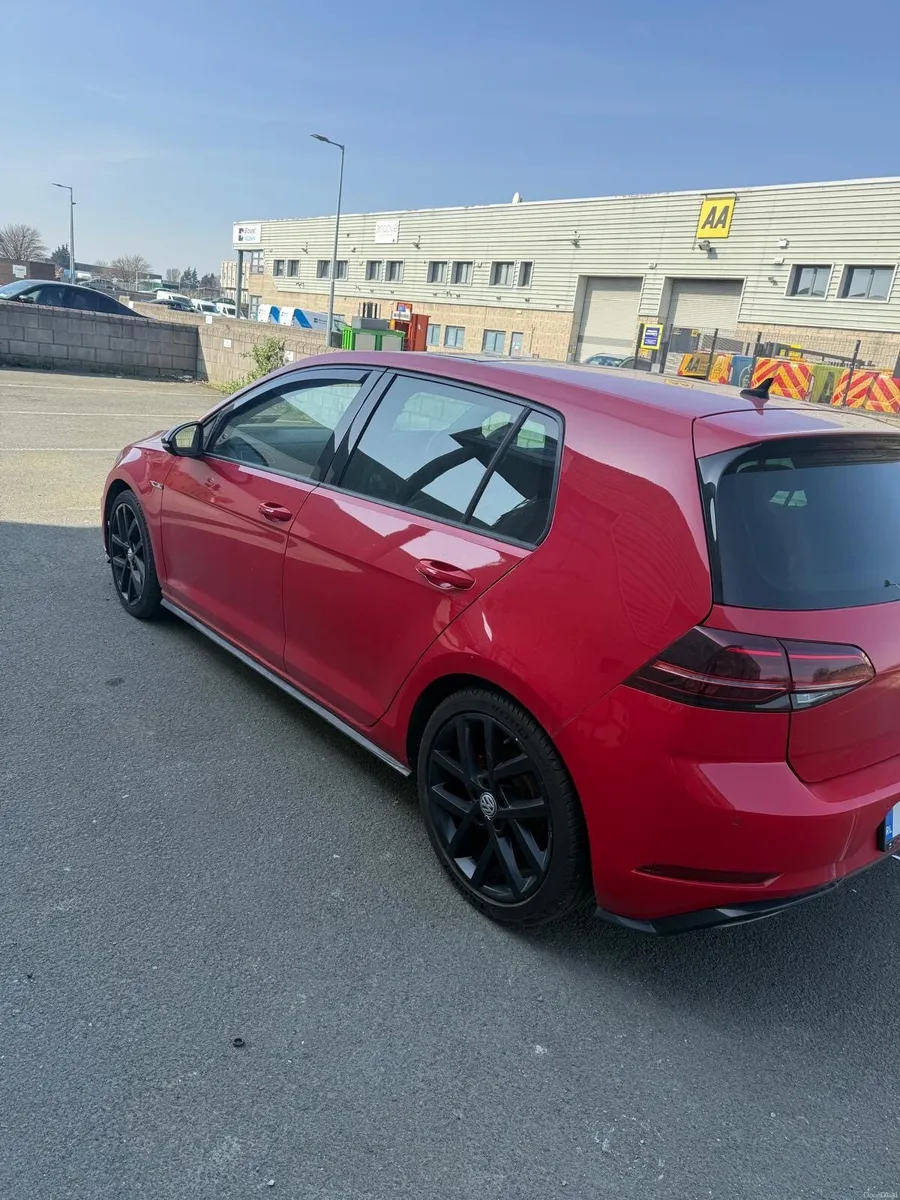 Golf R Line 2.0 TDI - Image 4
