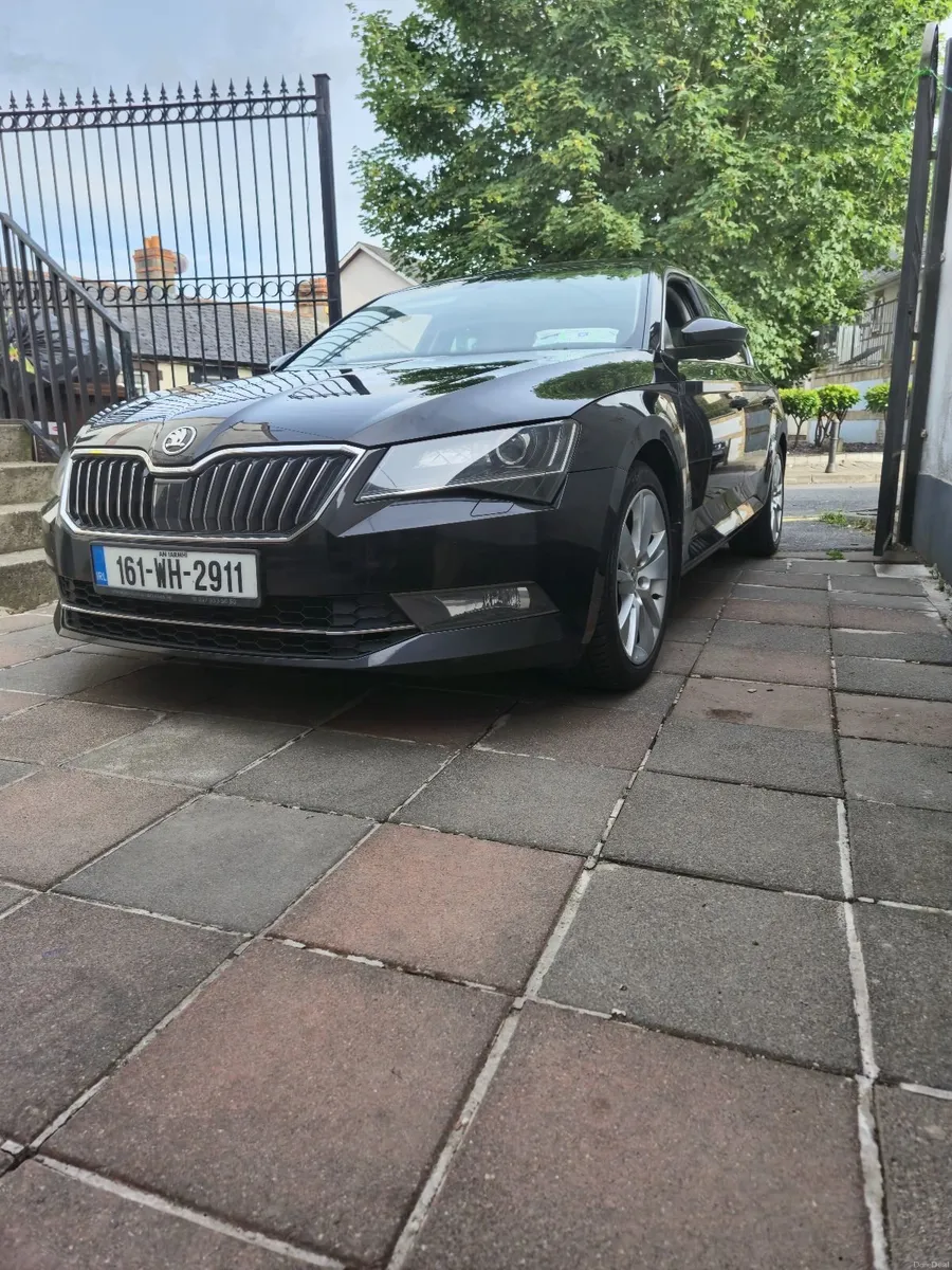 Skoda Superb 2016 - Image 1