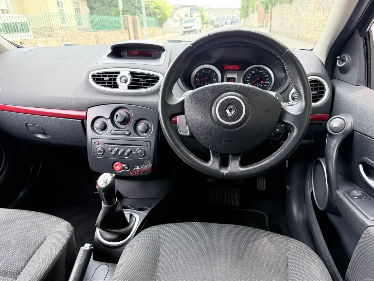 Renault Clio 1.2 Petrol RIP CURL ED NCT 02/27 - Image 4
