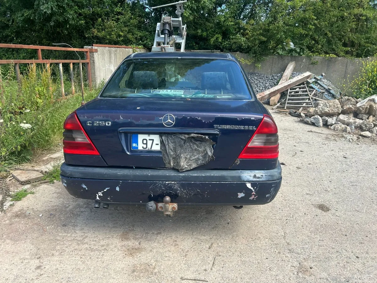 Mercedes-Benz C-Class 1997 - Image 3