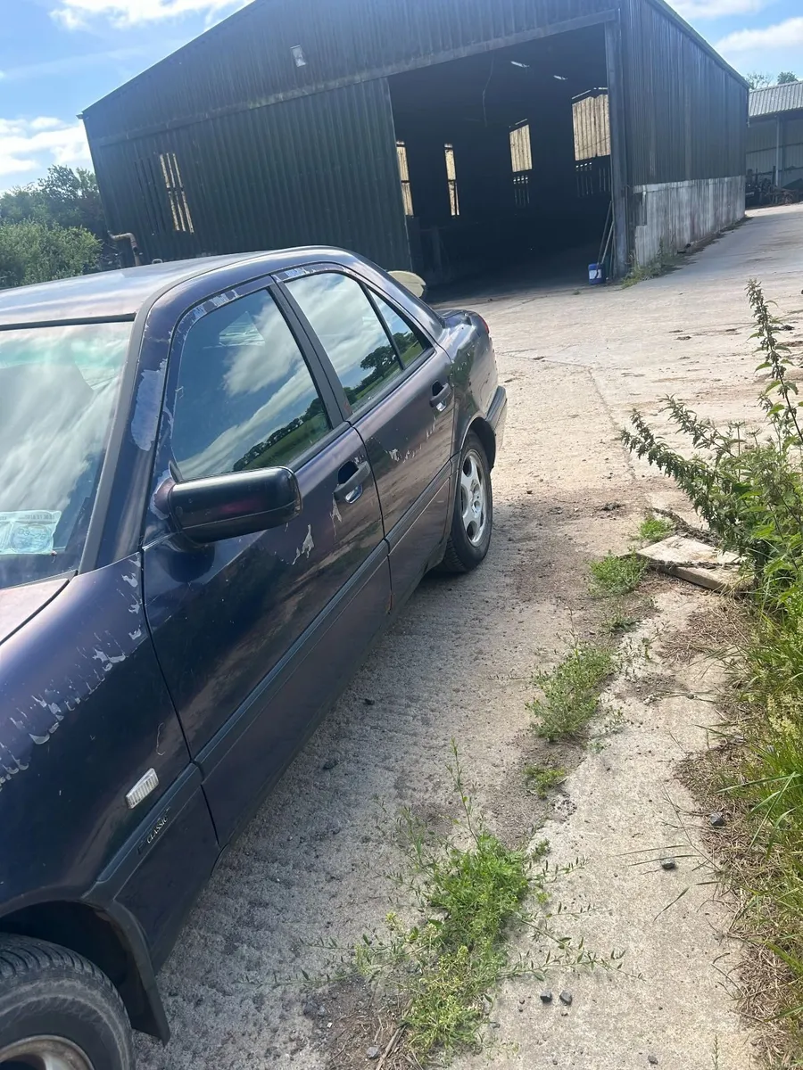 Mercedes-Benz C-Class 1997 - Image 4