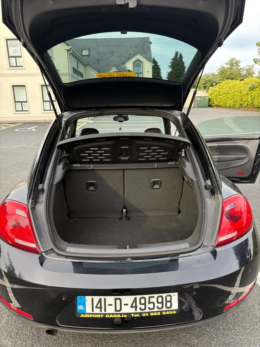 141 Volkswagen Beetle Automatic - Image 4