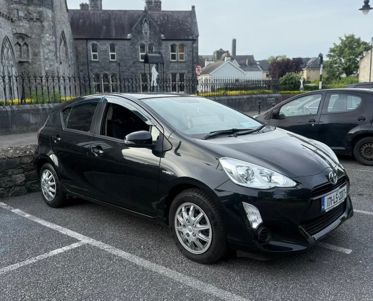 Toyota Aqua 2017 - Image 1