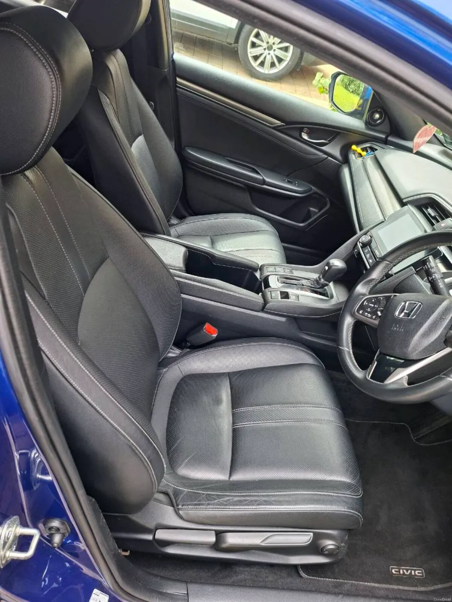 Honda Civic 2018 - Image 4