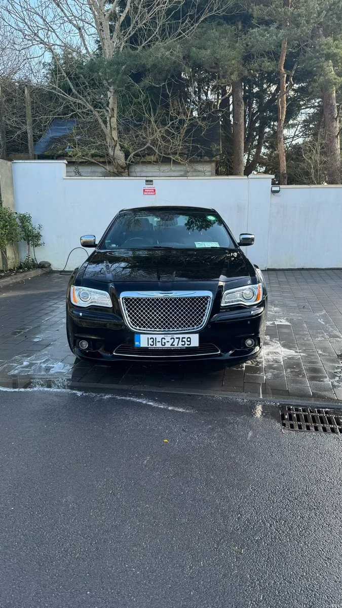 Chrysler 300c - Image 1