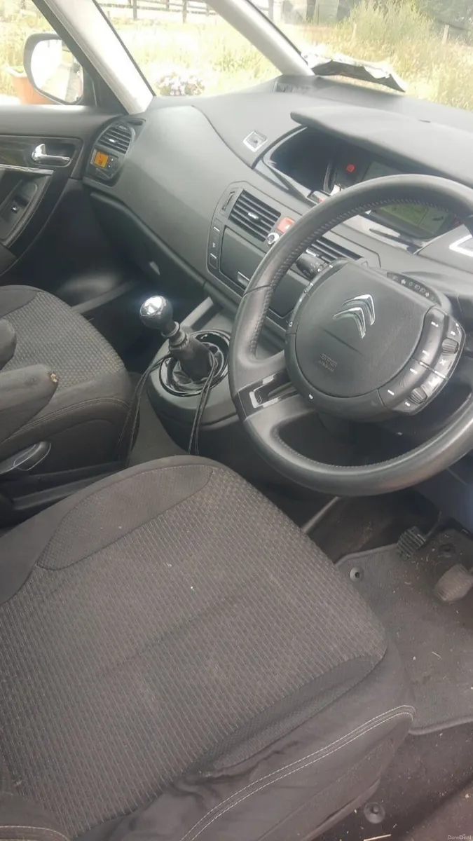 CITROEN C4 PICASSO 7 Seats HDI110 PLATINUM 4DR MPV - Image 4