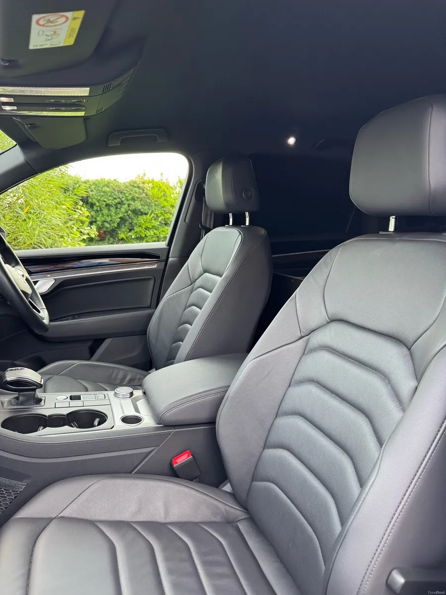 Volkswagen Touareg - Image 6