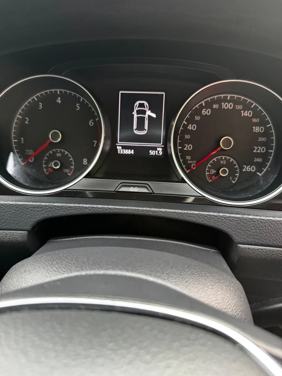 Volkswagen Golf 2014 - Image 1
