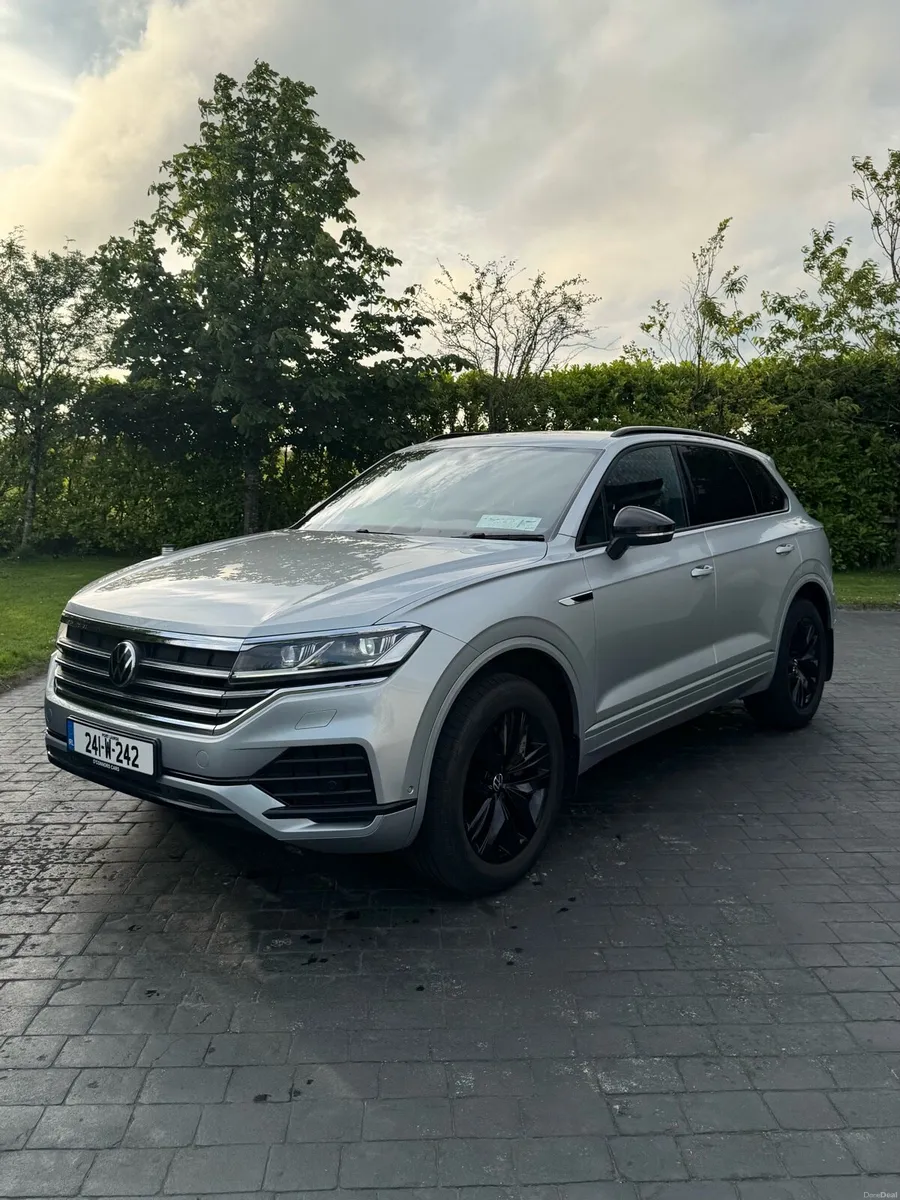 Volkswagen Touareg - Image 1