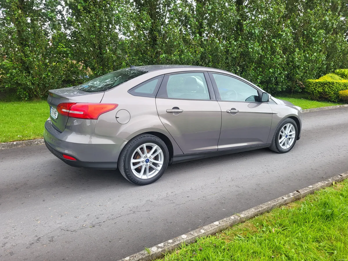 Ford Focus 1.6 Diesel   2015 - Image 2