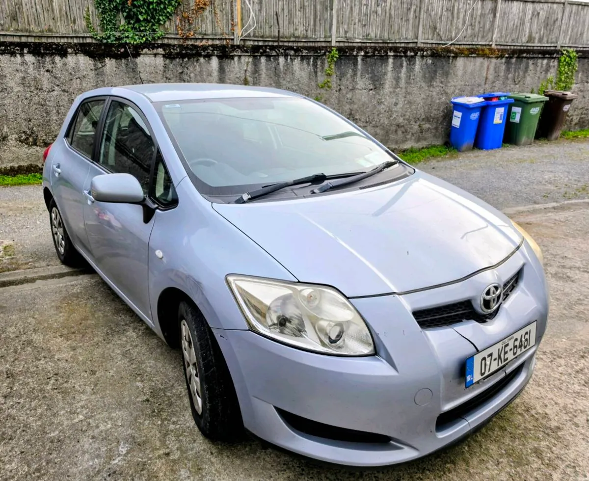 Toyota Auris Low mileage - Image 2