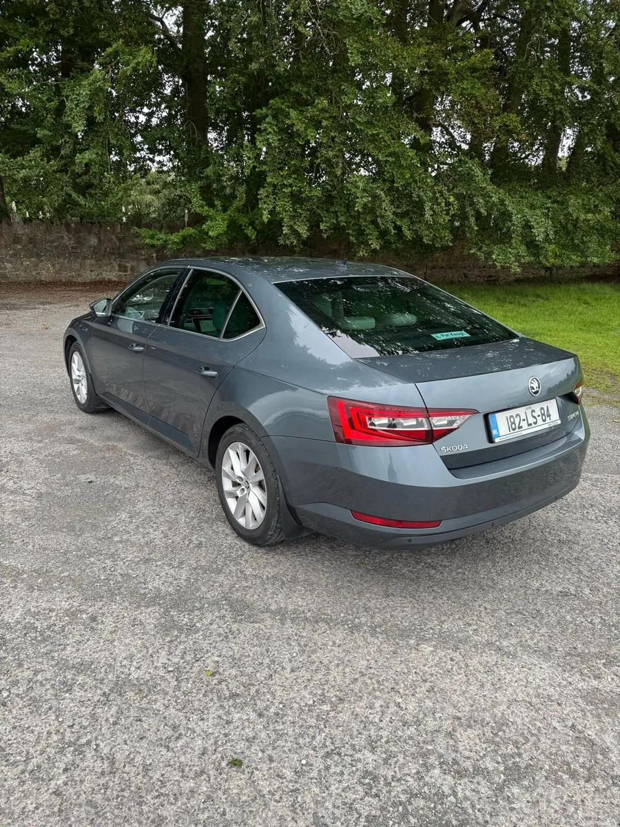 2018 Skoda Superb - Image 3
