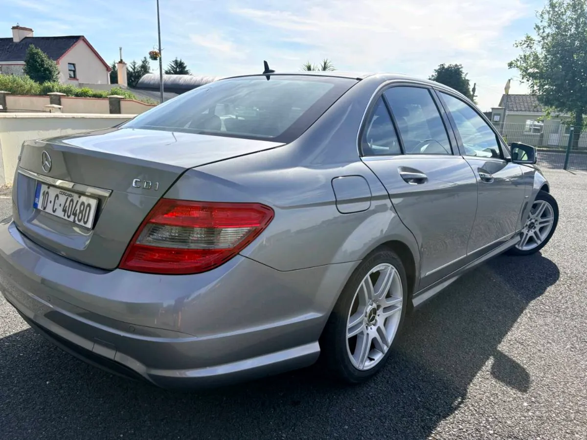 Mercedes-Benz C-Class - Image 4