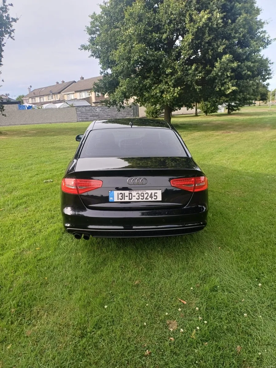 Audi A4 2013 2.0 TFSI Quattro S-line Black edition - Image 4