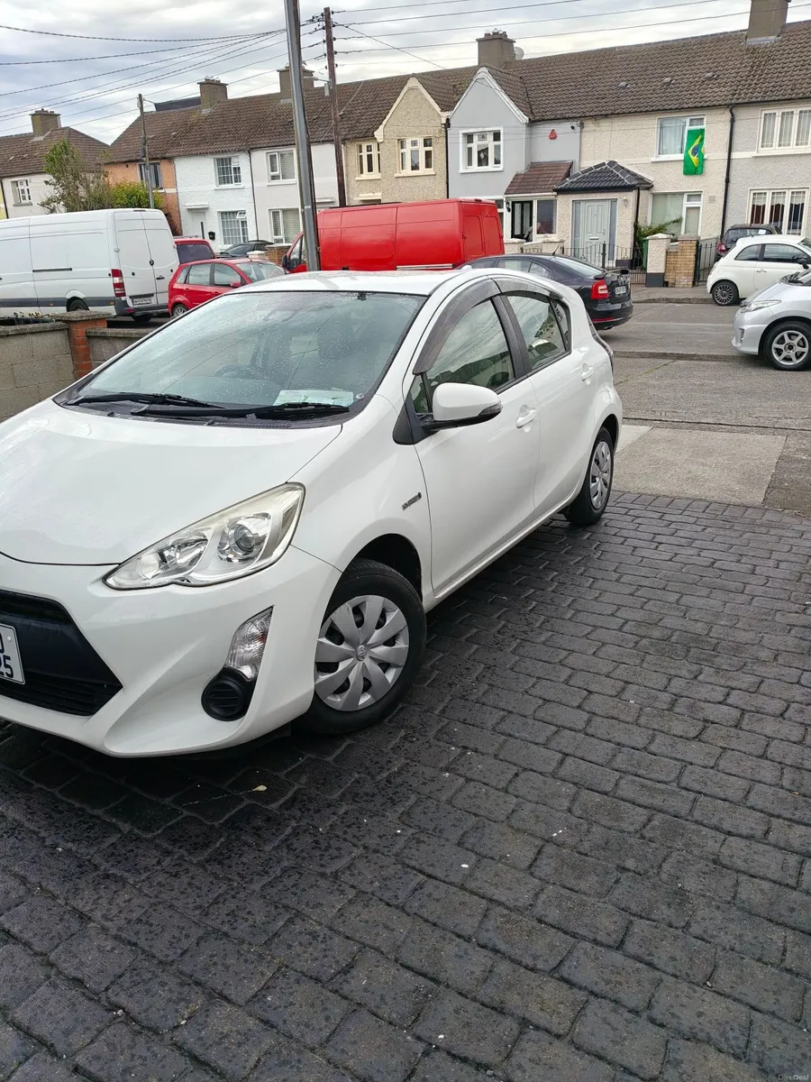 Toyota Aqua 2016 - Image 6