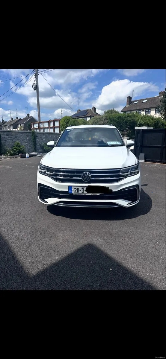 2021 Volkswagen Tiguan r line - Image 2