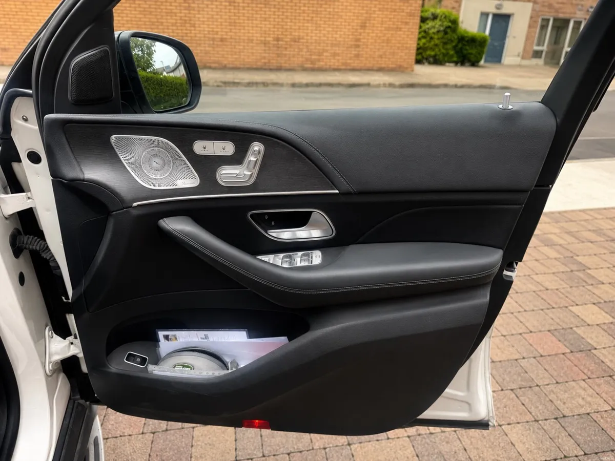 Mercedes-Benz GLE 2022 - Image 6