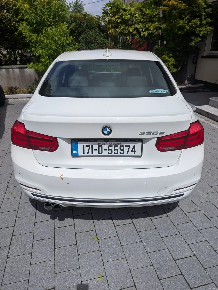 BMW 3-Series 2017 - Image 3
