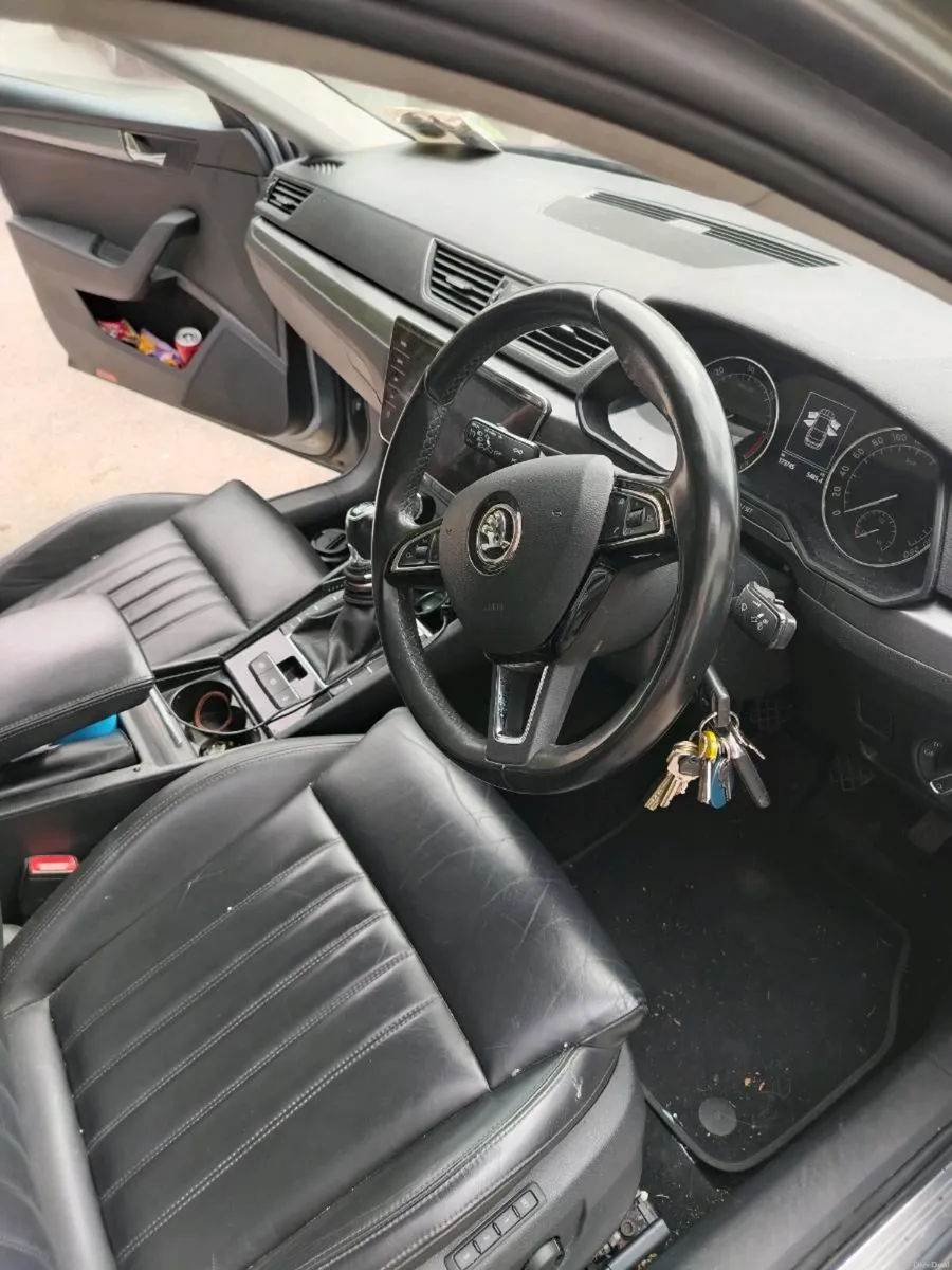 Skoda Superb 2018 - Image 4