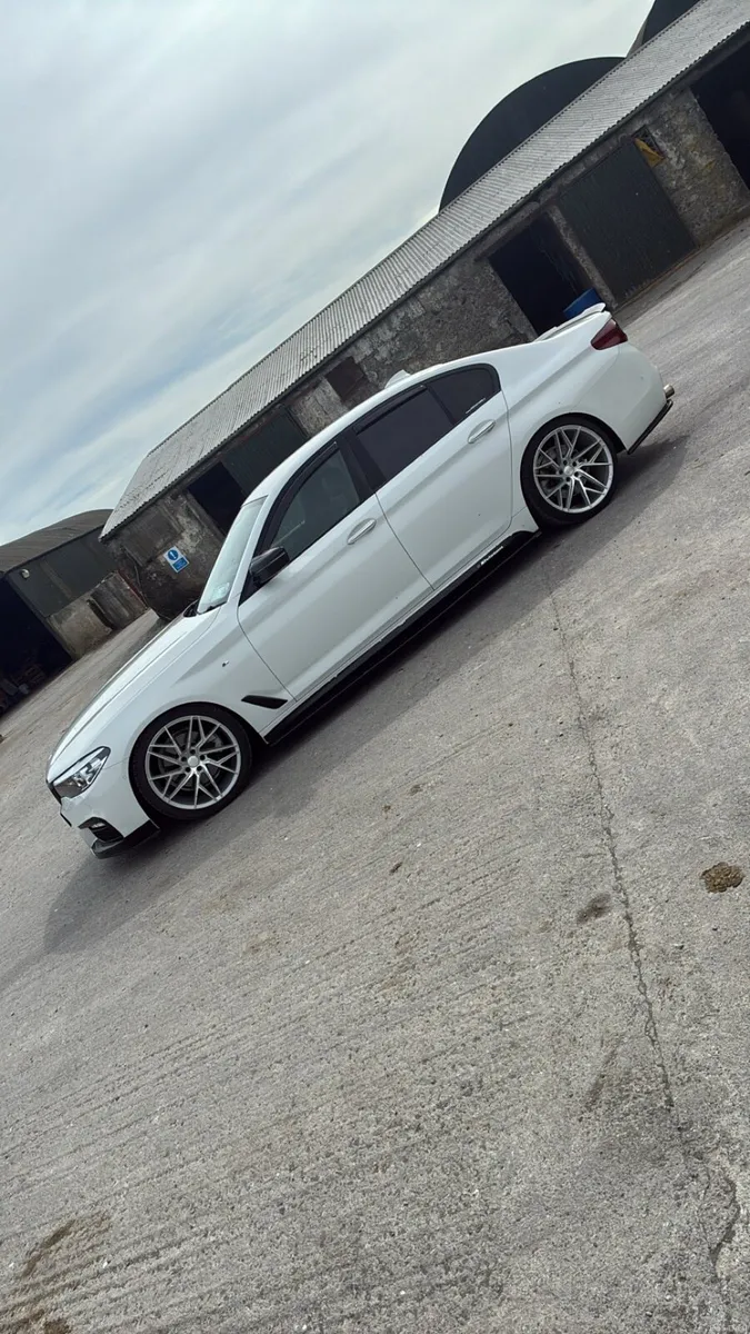 BMW 5 series G30 - Image 3