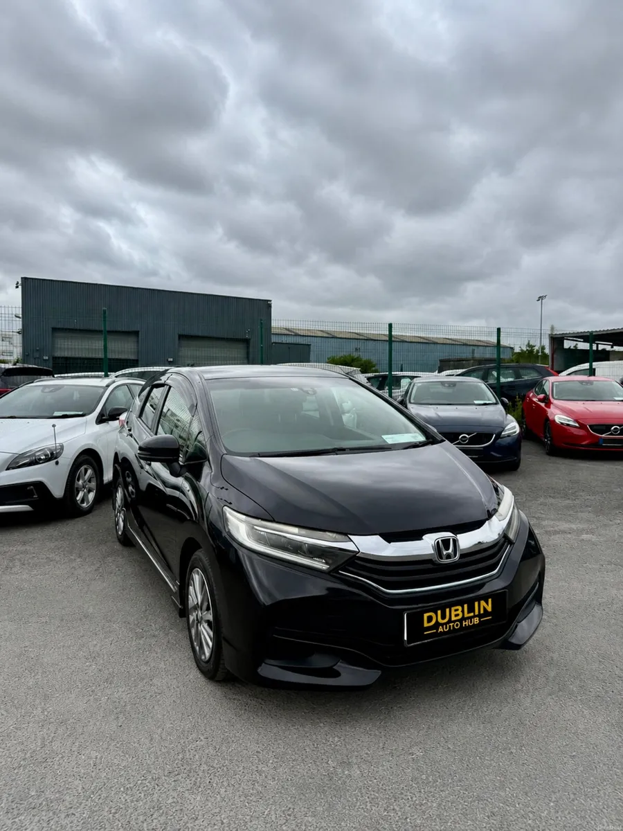 HONDA SHUTTLE 2015 (1.5, HYBRID) - Image 1