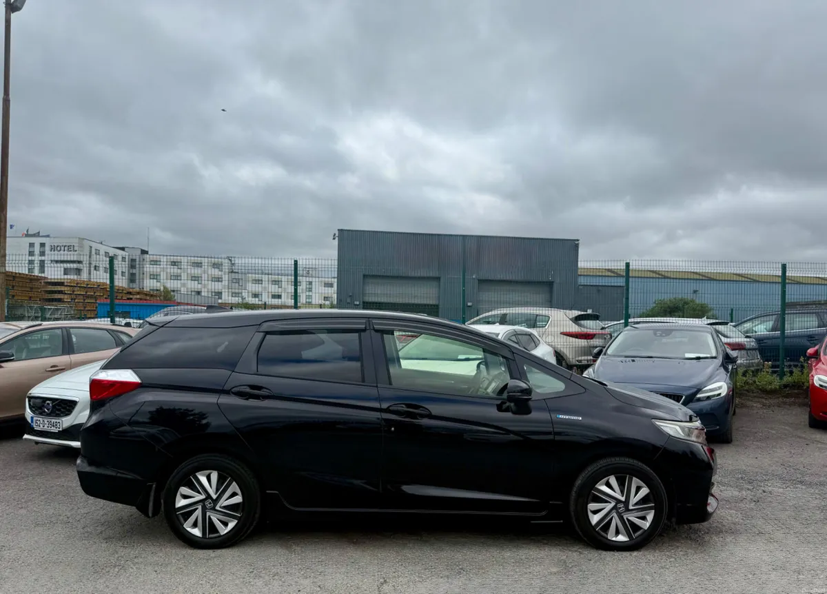 HONDA SHUTTLE 2015 (1.5, HYBRID) - Image 4