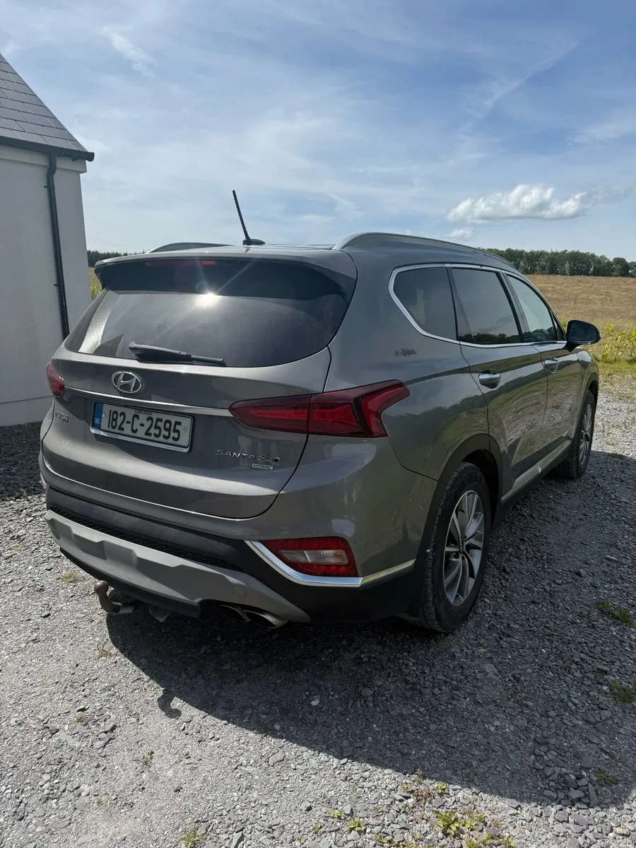 Hyundai Sante Fe 2.2 CRDi 4WD Executive Plus - Image 3