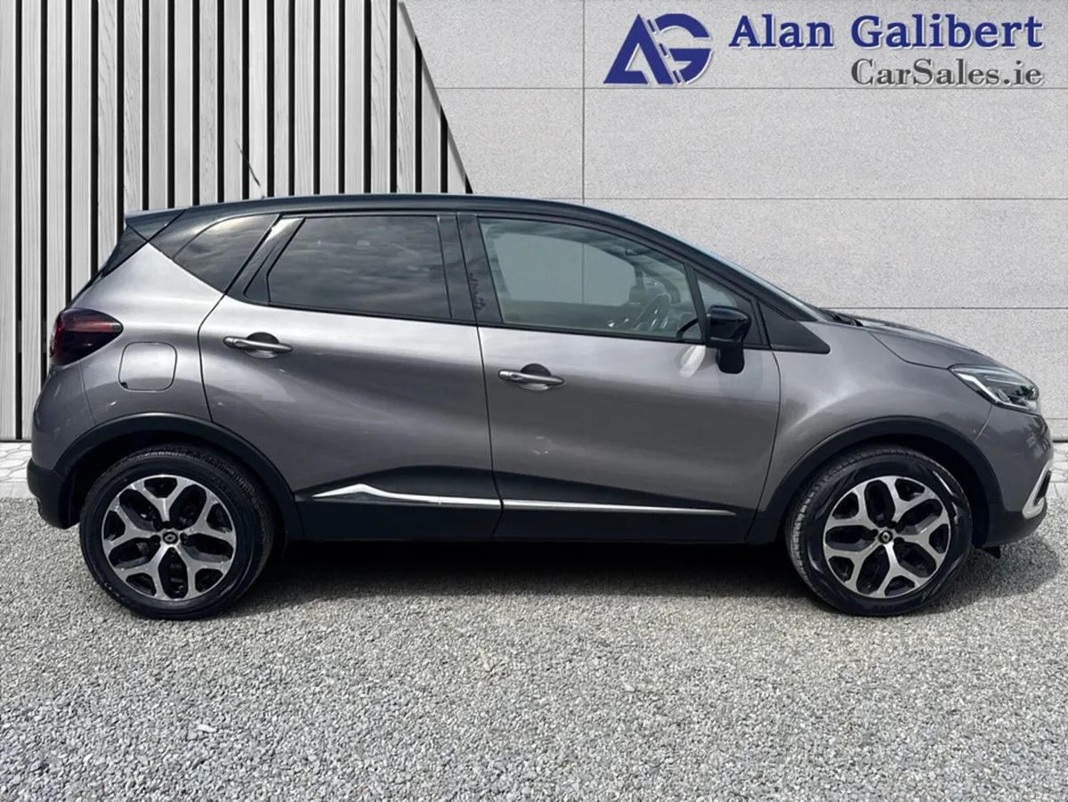 Renault Captur SIGNATURE X NAV FULL LEATHER PETROL - Image 3
