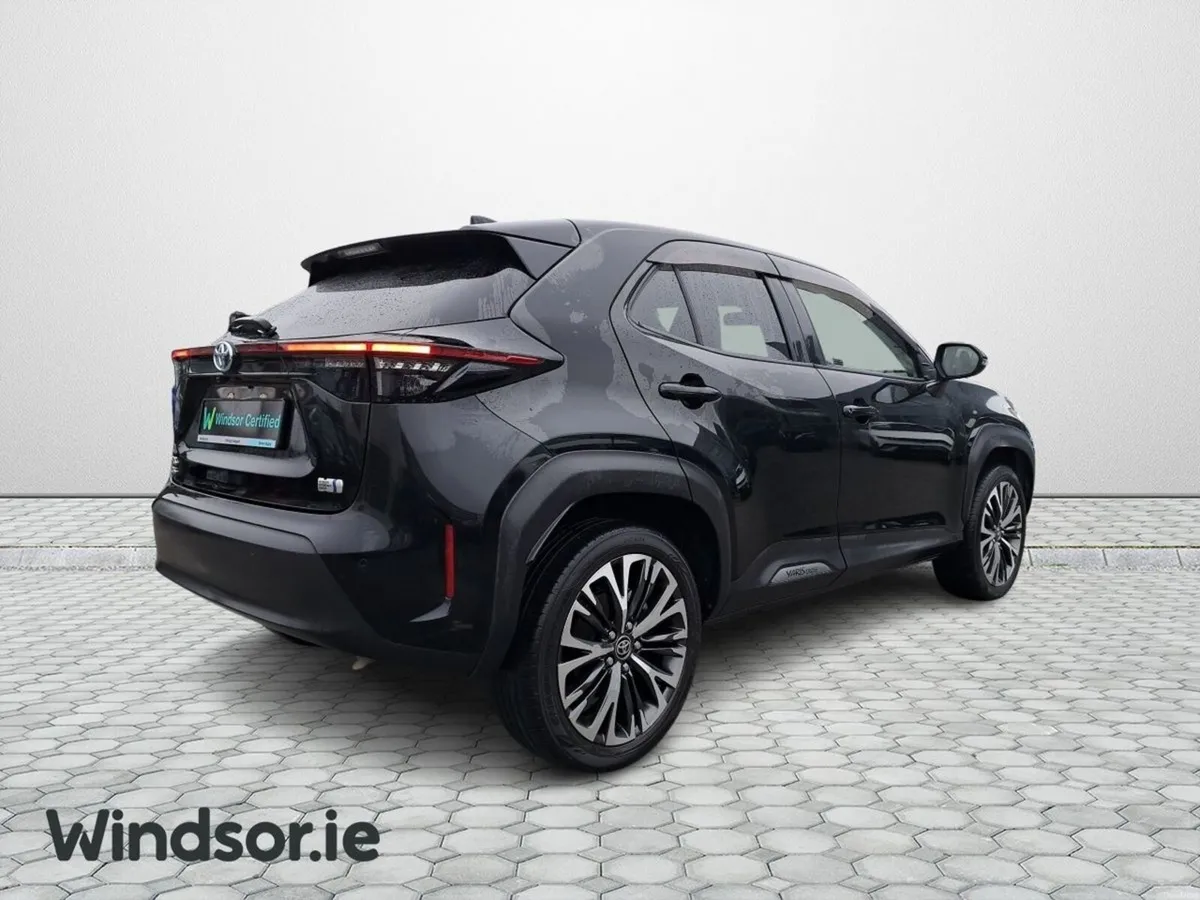 Toyota Yaris Cross Z HYBRID AUTO - Image 2
