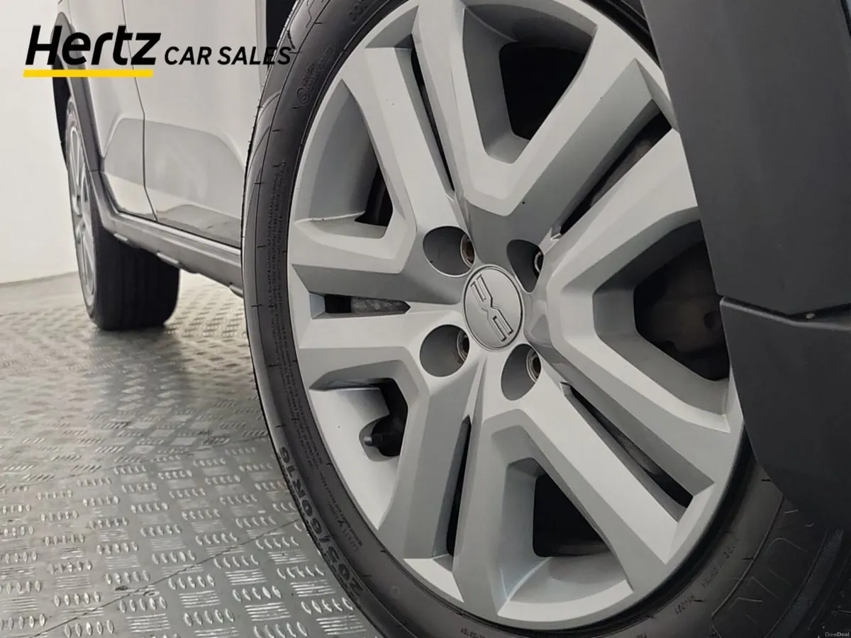 Dacia Sandero Stepway EXPRESSION 1.0 Petrol Manual - Image 6